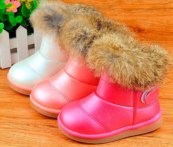 Фирменная зимняя детская обувь.