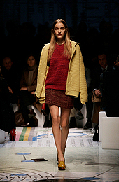 ������� � ������� ��������� Prada  �����-���� 2010