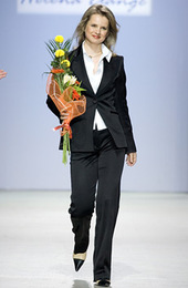 ������� ����� Helena Elange ������ ���� � ������ �����-���� 2007/08