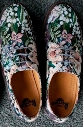 ������� � ������� ��������� Dr.Martens  �����-���� 2012