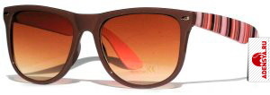 Очки Wayfarer
коричневые с полосатыми дужками