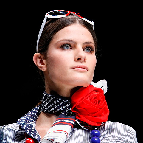 Dolce & Gabbana Солнцезащитные очки emanuel ungaro 2009 фото