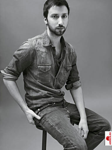 Anthony Vaccarello Фото №1: Anthony Vaccarello