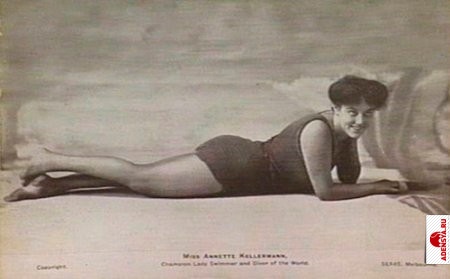 слитный купальный костюм Фото №3: совместный купальный костюм