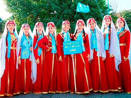 Фото №7: национальный костюм крымских татар