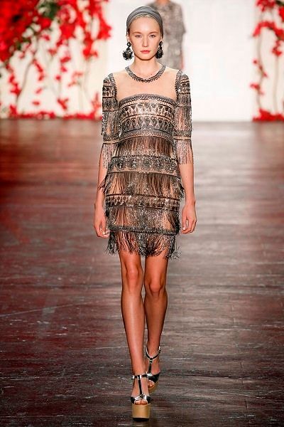 Короткие платья на вечеринку от дизайнера Naeem Khan Короткие платья на вечеринку от дизайнера Naeem Khan
