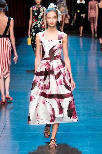 Платье длины миди с пышной юбкой от Dolce&Gabbana Платье длины миди с пышной юбкой от Dolce&Gabbana